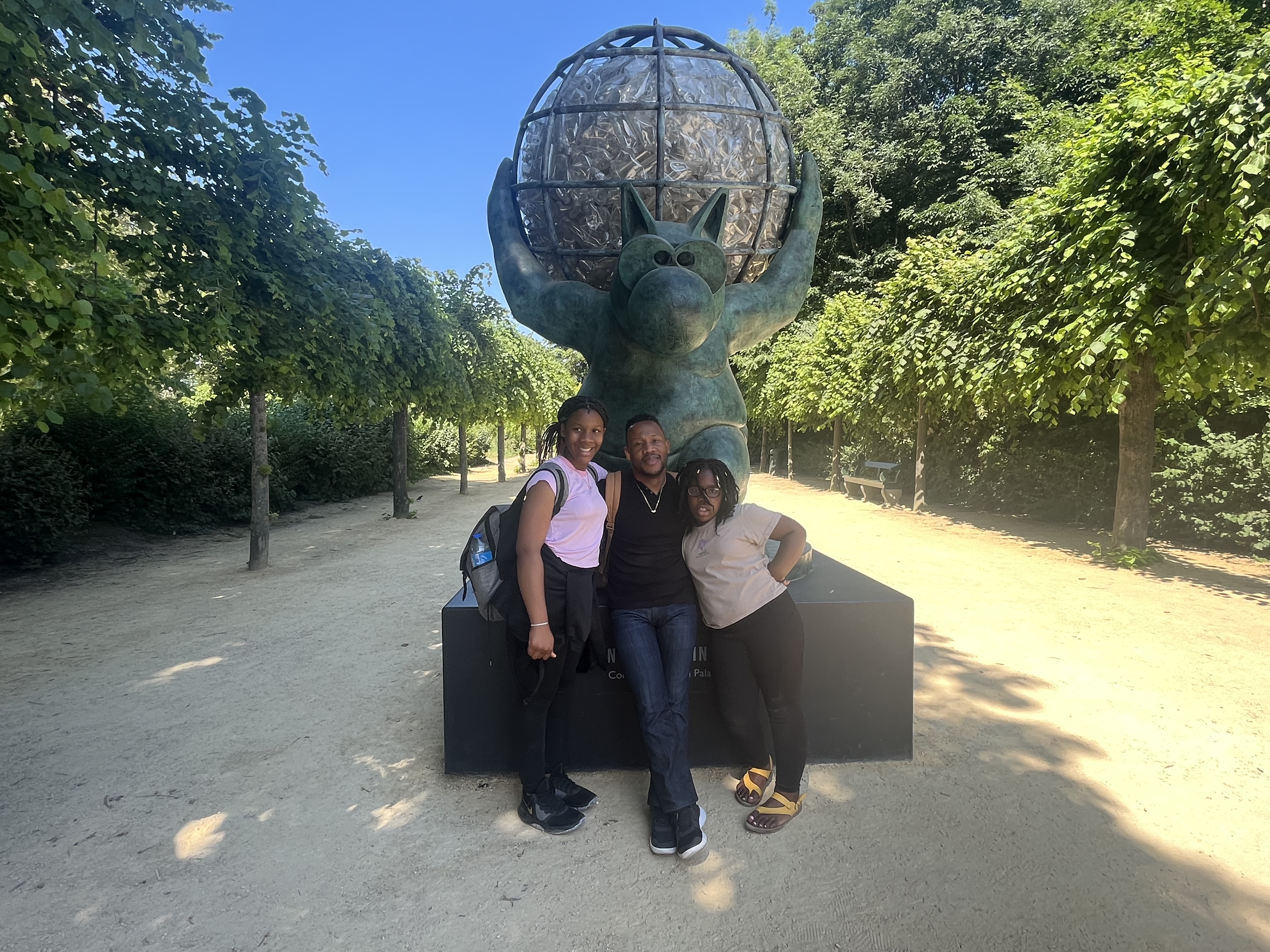 Ann-Dashna visiting our uncle in North Carolina